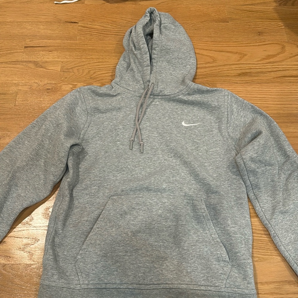 Nike hoodie size small